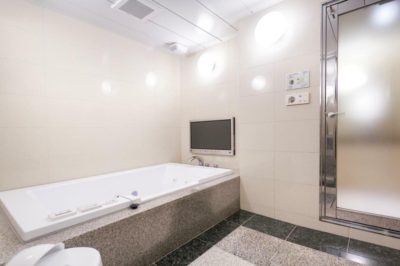 Lucky Sun Hotel Nishinomiya Eksteriør billede
